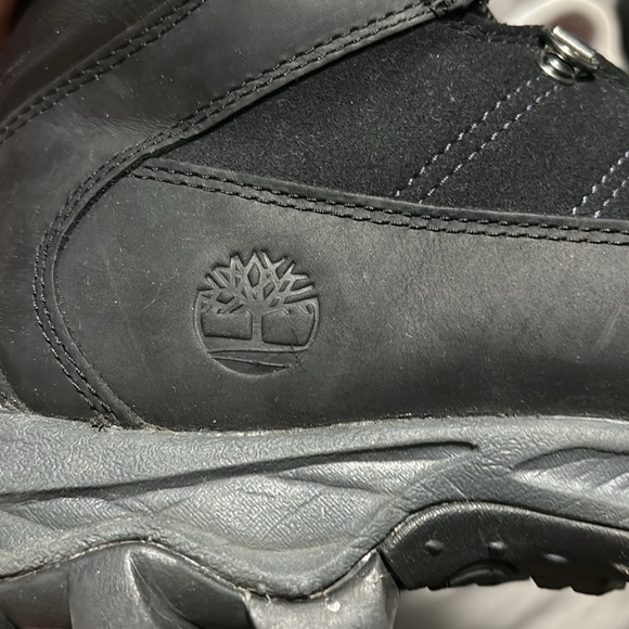 2 pair of med boots and 1 puma sneaker all size 11 barely worn if at all - Picture 4 of 4